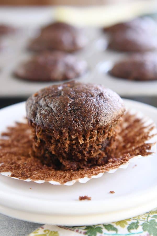 Muffins de calabacín con chocolate doble sin envolver