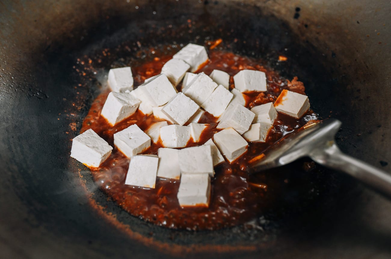 Cubitos de tofu en salsa de soja