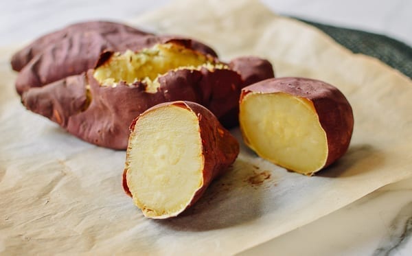 Patatas dulces japonesas asadas, thewoksoff.com